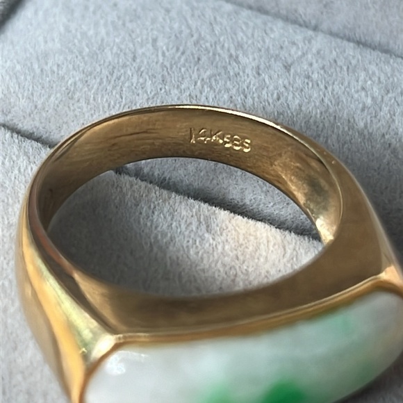 Estate VINTAGE 14K GOLD JADE SADDLE RING - Picture 6 of 16
